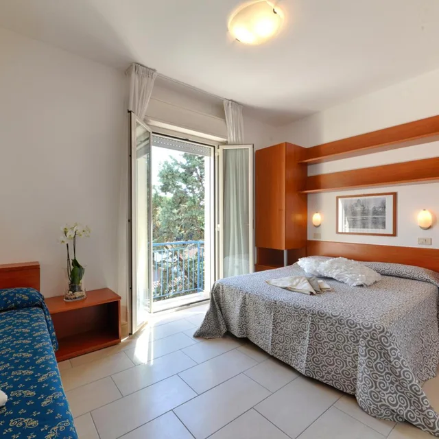 غرفة قياسية رباعية، Hotel Taormina 1/7