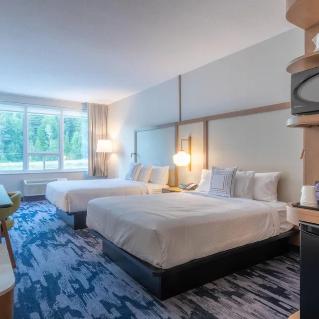 Suite, 2 Queen Beds, Large, Fairfield Inn & Suites by Marriott Revelstoke 1/7