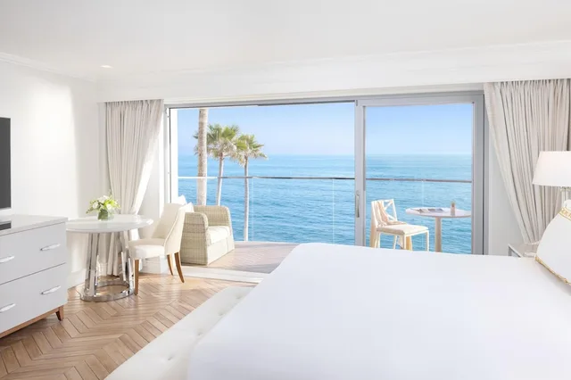 Room, Queen Bed, Ocean Front, Accessible، Surf and Sand Hotel 3/7
