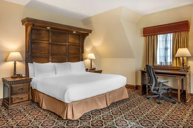 غرفة قياسية بسرير كينج لذوي الإعاقة، Best Western Premier Mariemont Inn 1/4