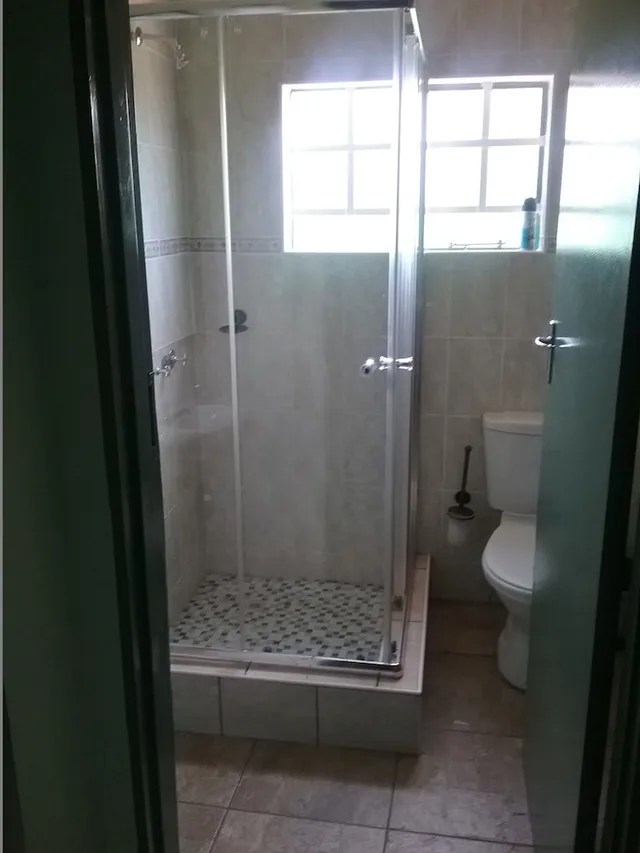 شقة عائلية بسريرين منفصلين بغرفة نوم واحدة مع أريكة، Masikiro Self-Catering Units 3/6