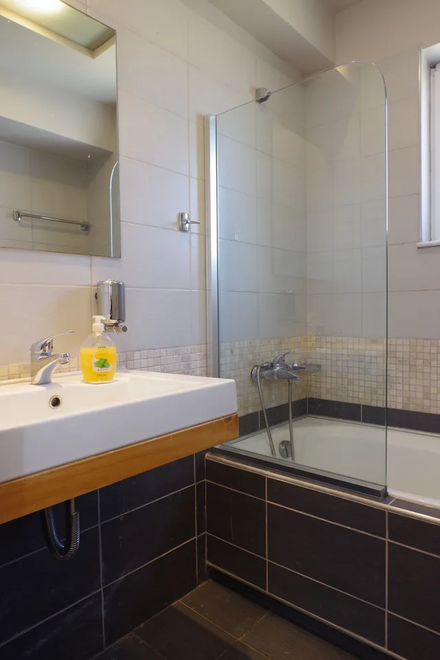 شقة بسريرين منفصلين بغرفتي نوم مع أريكة، Elea apartments 5/6
