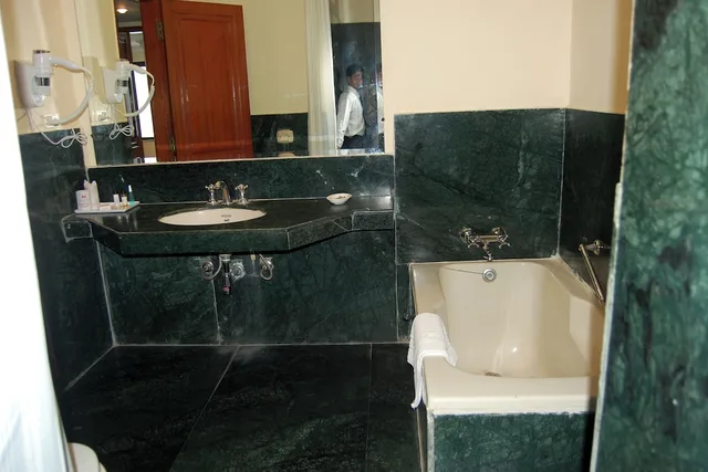 Luxury, Studio, Suite, THE ROYAL RESIDENCY 3/3