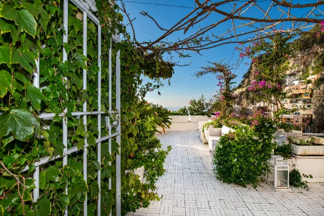 جناح بإطلالة على البحر، Villa Yiara 1/2