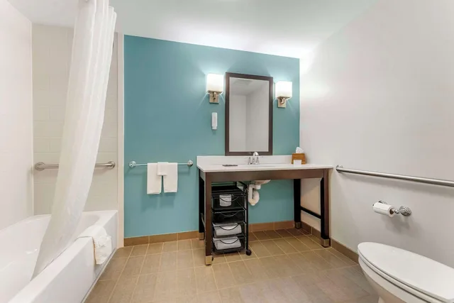 Room, King Bed, Accessible, Sleep Inn & Suites Cumberland 3/4
