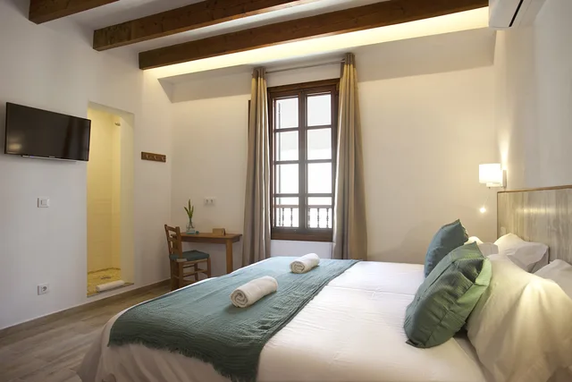 غرفة ثلاثية، CASAL DE PETRA ROOMS & POOL 2/10