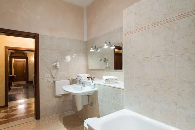 جناح جونيور بسرير مزدوج بإطلالة على القناة، Palazzo Priuli 8/8