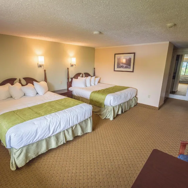 غرفة قياسية بسرير مزدوج بإطلالة على الجبل، Fox Ridge Resort 3/10