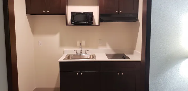 غرفة قياسية بسرير كينج، Econo Lodge Umatilla Columbia River Area 6/7