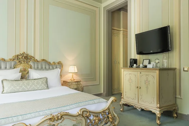 غرفة كلاسيكية بسرير كينج بإطلالة على الحديقة، Bosphorus Palace Hotel Special Class 3/7