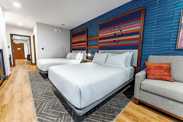 River, Family, Suite, Patio, OKANA Resort & Indoor Waterpark 6/10