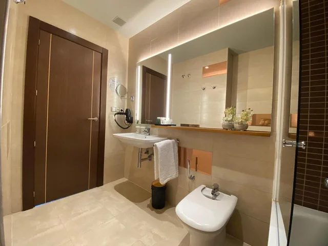 غرفة بسرير مزدوج بإطلالة على البحر، On Hotels Aleta Room 6/7