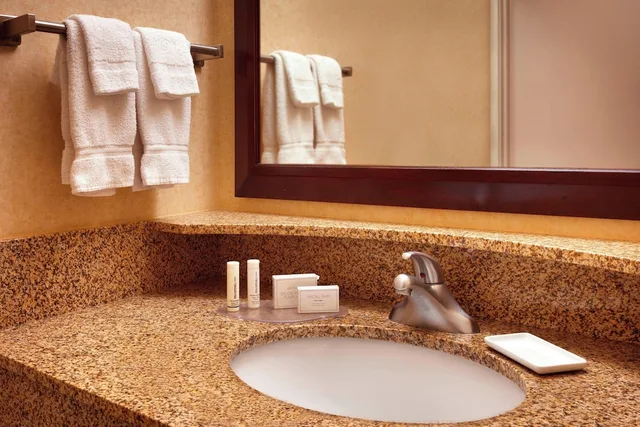 جناح بسريرين كوين مع سرير سحّاب إضافي، SpringHill Suites Salt Lake City Downtown 2/3
