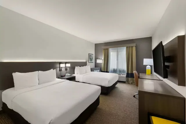 غرفة بسريرين كوين، Comfort Inn & Suites Austin North Loop 3/8