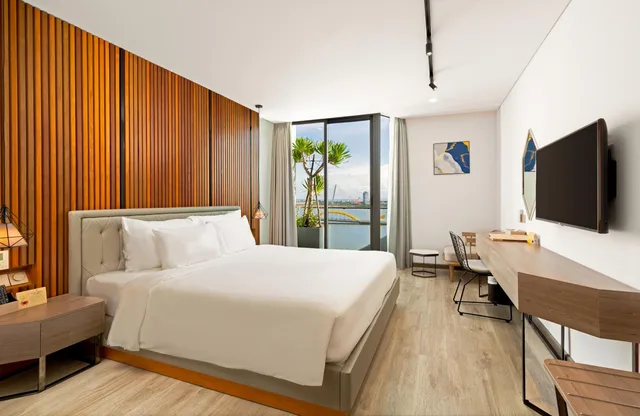 Deluxe, Queen Bed, River Front, Balcony، HAIAN Riverfront Hotel 2/7