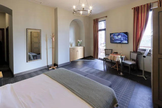 غرفة سوبيريور بشرفة، Apricot Hotel Yerevan 2/6