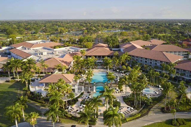 Standard, 2 Queen Beds, Resort View, Accessible، PGA National Resort 1/1