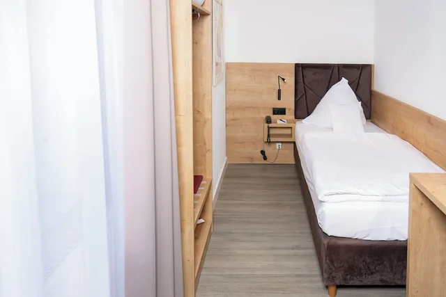 غرفة اقتصادية مفردة، Hotel Alpha 11/12