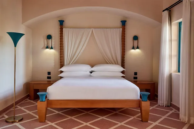 Superior, Double Bed, Lagoon View، Sheraton Miramar Resort El Gouna 1/3