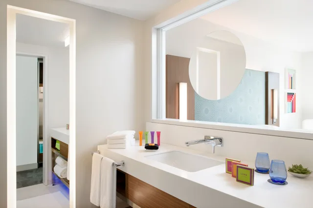 غرفة بريميير بسريرين كينج في طابق مرتفع لذوي الإعاقة، LUMA Hotel San Francisco 4/5
