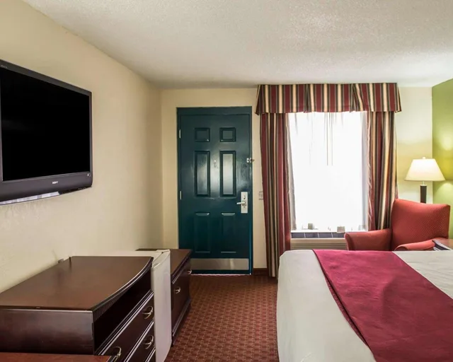 غرفة بسرير كينج، Quality Inn Chipley I-10 at Exit 120 2/2