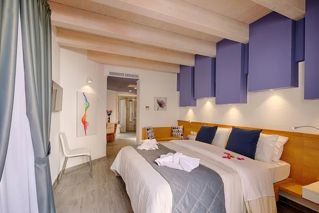 غرفة بسرير مزدوج أو سريرين منفصلين، Hospitality Hotel 2/5