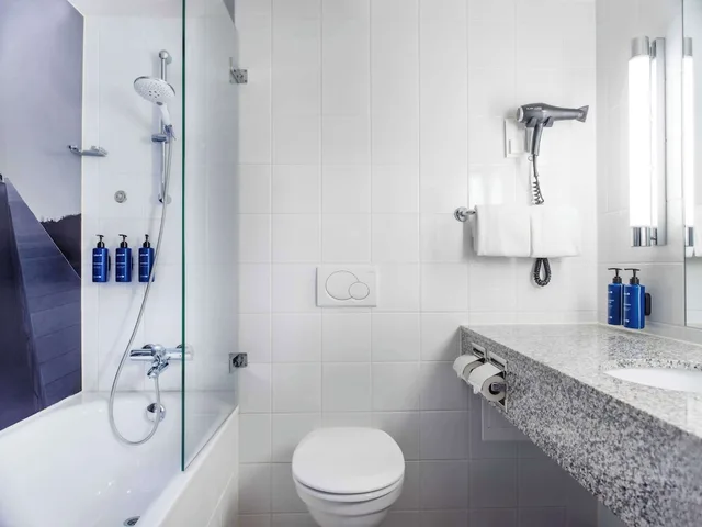 Standard, Triple, Radisson Blu Airport Hotel Oslo Gardermoen 3/3