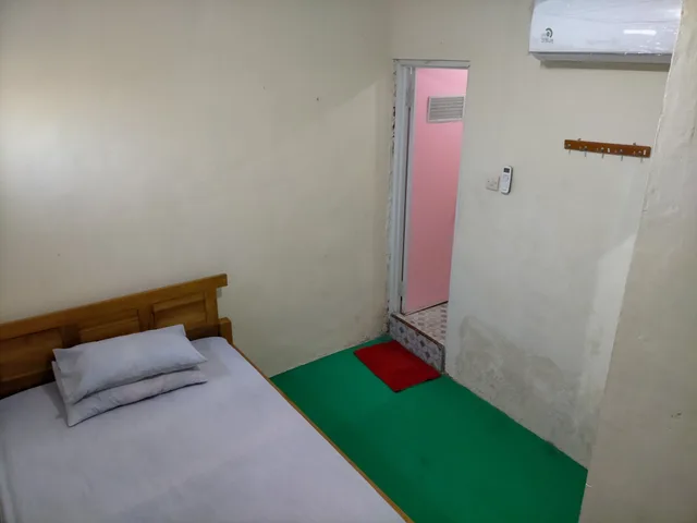 غرفة اقتصادية بسرير مزدوج بحمام خاص، Gandrung City Hostel 1/3