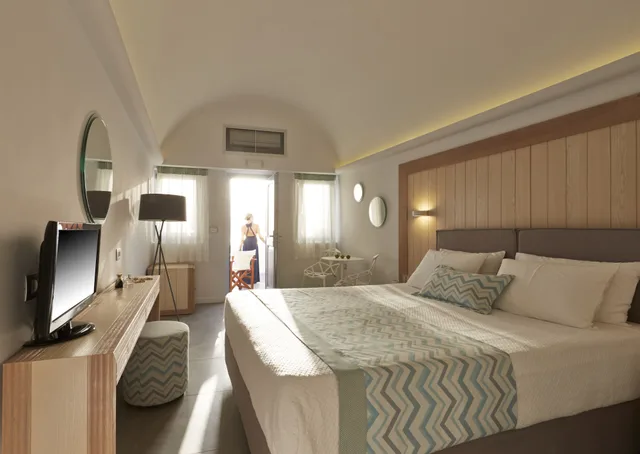 جناح غراند بسريرين منفصلين بإطلالة على البحر بشرفة بغرفتي نوم مع أريكة، Volcano View Hotel 7/10