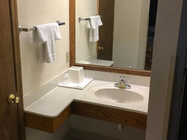غرفة بسرير كينج لذوي الإعاقة، Days Inn by Wyndham Thomson 2/2