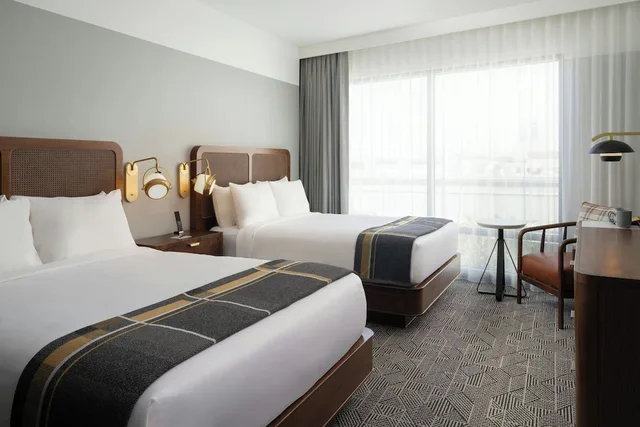 Tower, Classic, 2 Queen Beds, Accessible، Asher Adams, Autograph Collection 1/4