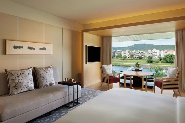 Grand, King Bed, Sofa, The Ritz Carlton Kyoto 2/4
