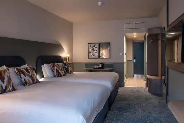 غرفة بريميوم بسرير مزدوج أو سريرين منفصلين، Mercure Sheffield St Paul's Hotel & Spa 2/6