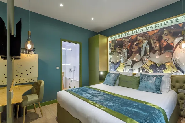 غرفة سوبيريور بسرير كوين وسريرين منفصلين، Les Bulles de Paris Hotel 2/3