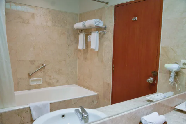 جناح جونيور، Savoy Homann Bandung 3/3