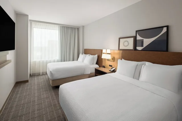 1 Bedroom, Suite, 2 Queen Beds, Bath and Shower, Kitchen، Staybridge Suites Orlando Universal Blvd By Ihg 2/6