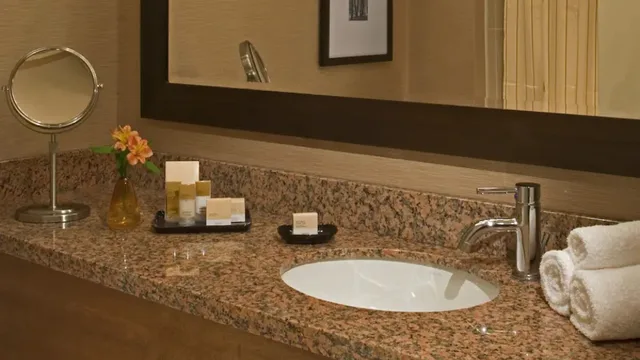 غرفة بسرير كينج، Hyatt Regency Denver 2/3