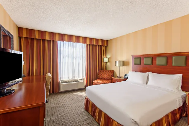 غرفة قياسية بسرير فردي، Holiday Inn Sacramento Downtown Arena 3/7