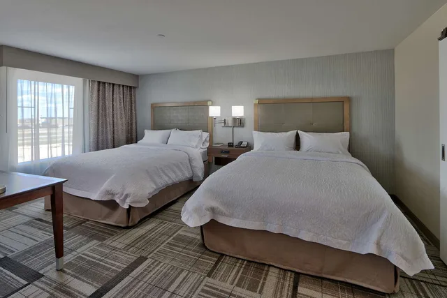 جناح استوديو بسريرين كوين، Hampton Inn and Suites Artesia 1/4