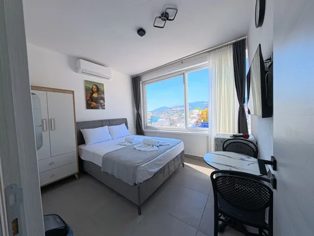 غرفة بانورامية بسرير مزدوج بإطلالة على البحر، Hotel Merhaba 5/10
