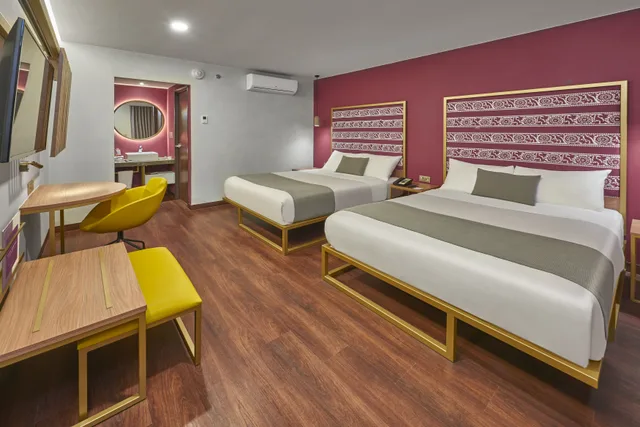غرفة قياسية بسرير مزدوج، City Centro by Marriott Oaxaca 2/2