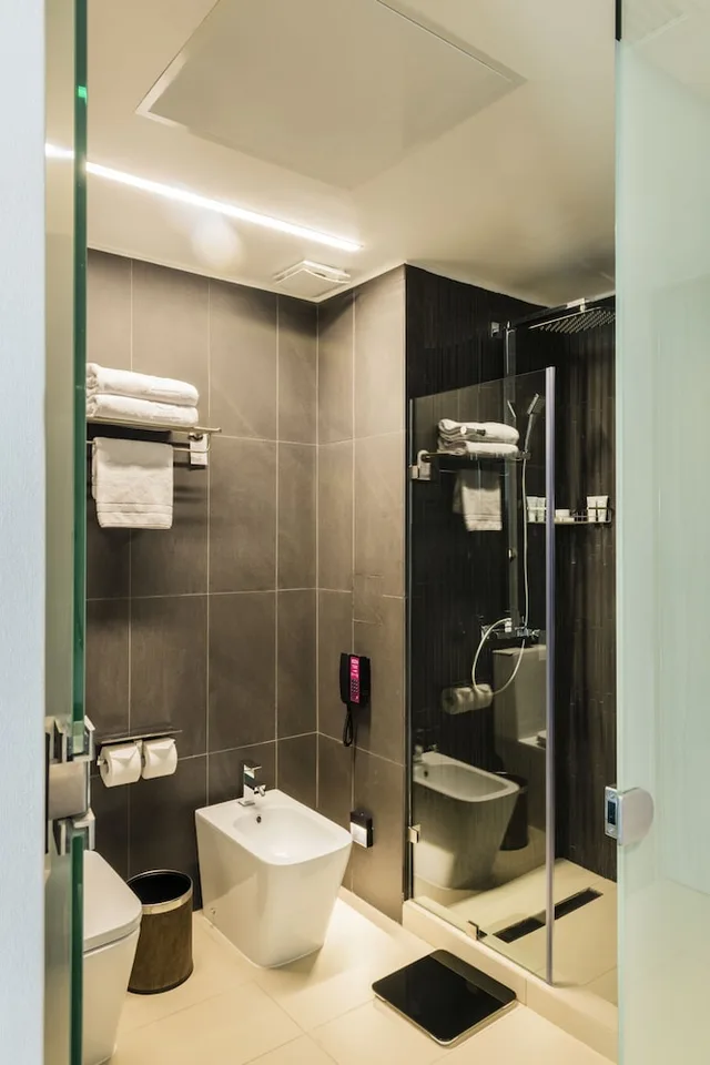 غرفة تنفيذية بسرير كينج، ICON HOTEL 3/3