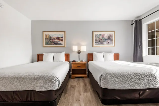غرفة بسريرين مزدوجين، Heritage Inn Express Chico 3/10