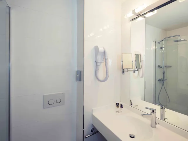 غرفة قياسية بسريرين منفصلين، Hotel Mercure Lisieux Normandie 10/10