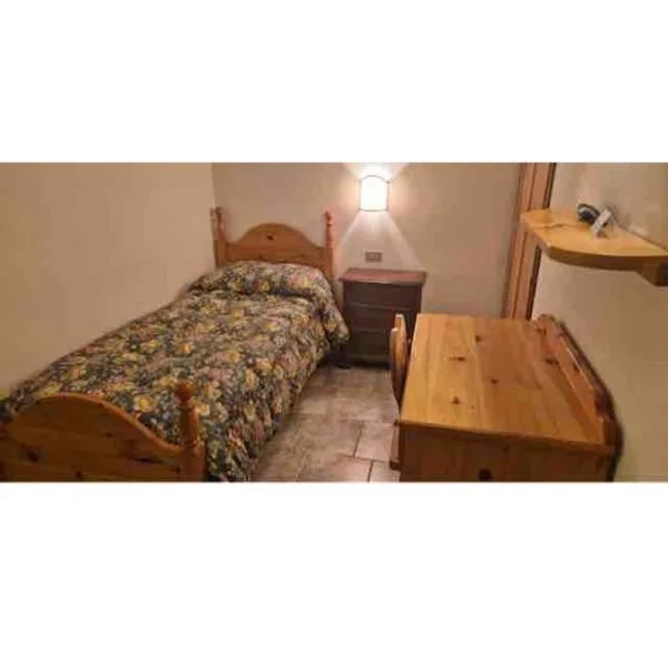 غرفة بسريرين منفصلين بحمام خاص، GH Hotel Fratazza 1/3