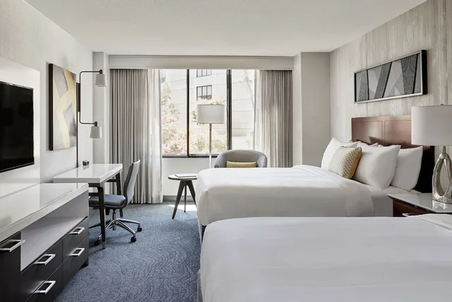 room, 2 queen beds, courtyard view, Marriott San Francisco Fishermans Wharf 4/6