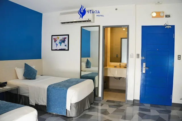 غرفة سوبيريور ثلاثية، Stacia Hotel 2/9