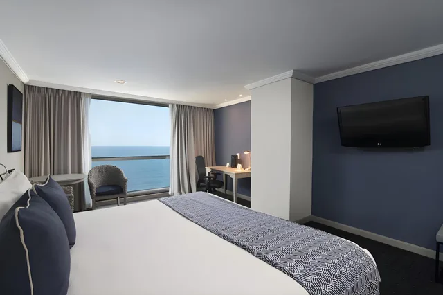 Superior, Triple, 1 King and 2 Double Beds, Ocean Front، Catalonia Santo Domingo 1/1