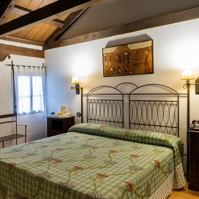 Rustic, Double Bed، La Casa Del Rector Hotel 6/10