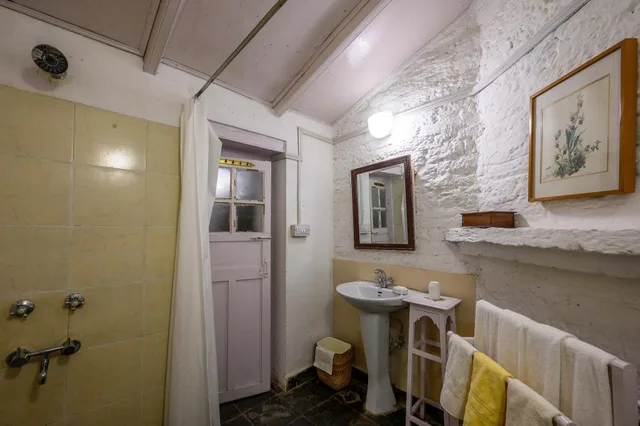 Heritage, Single Bed، Neemrana's - Ramgarh Bungalows 3/3